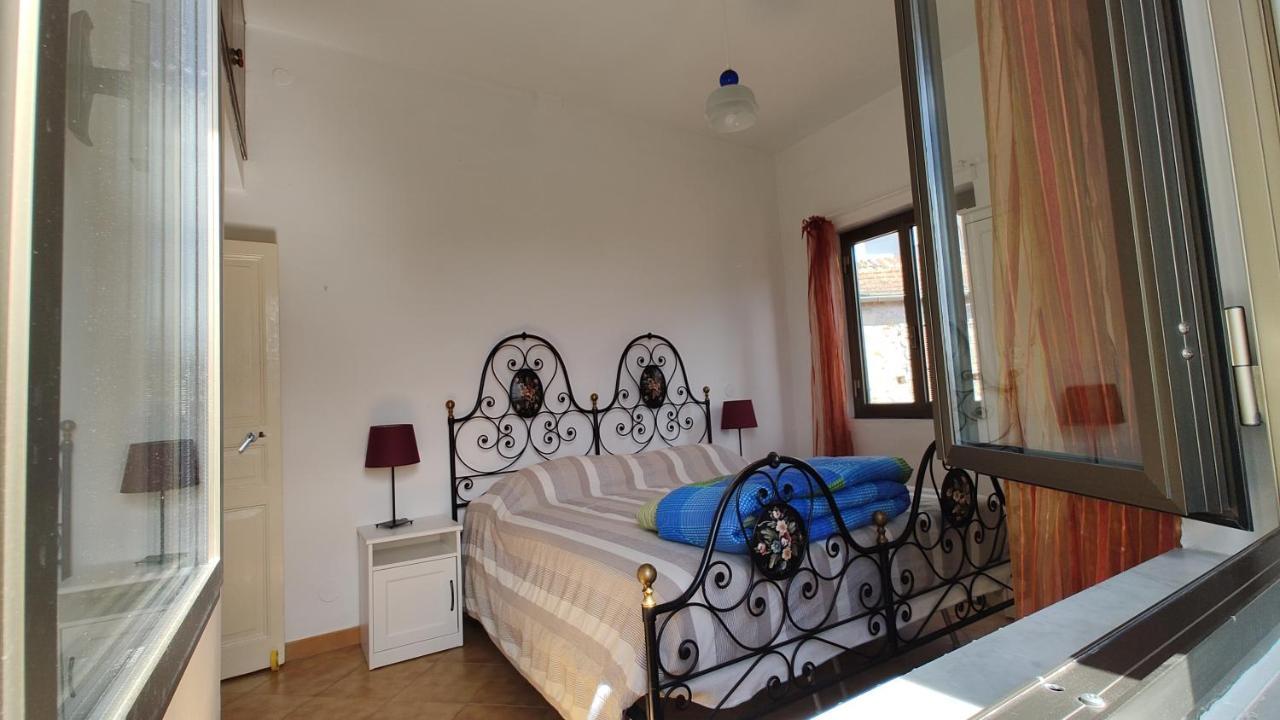 Countryhouse Traversa Du Furnu Imperia Exterior foto